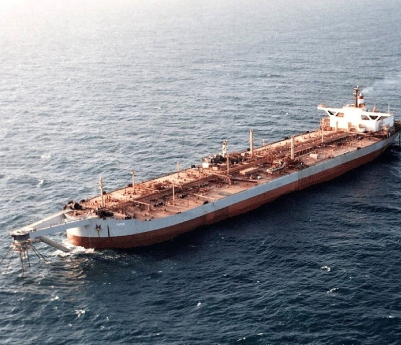 United Nations completes removal of oil from decaying tanker in Red Sea