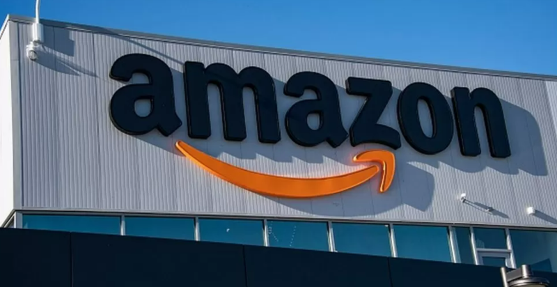 Amazon warns workers to come back into the office